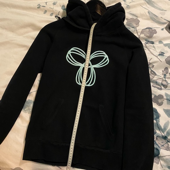 TNA hoodie - Picture 4 of 4